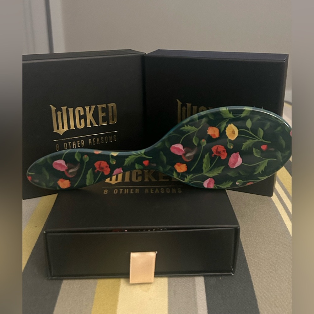 I Feel Wicked Hair Brush from 8 Other Reasons x Wicked